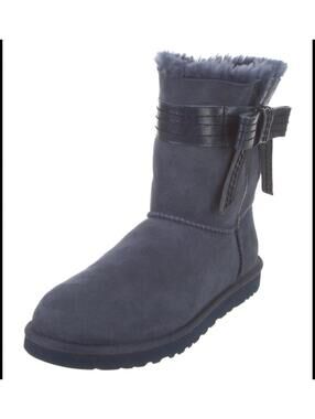 NWOT UGG Josette Midnight Blue Suede Sheepskin Boots with Leather Bows size 8